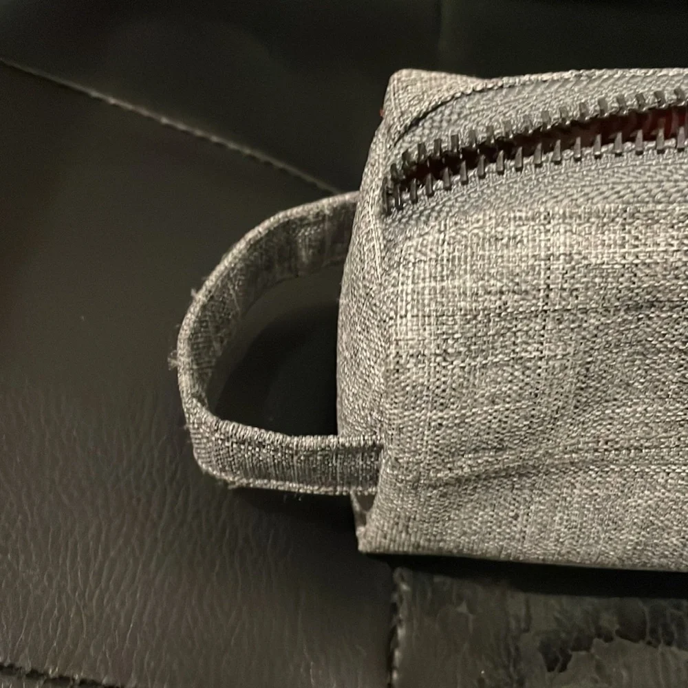 Pencil case - Picture 2 of 6